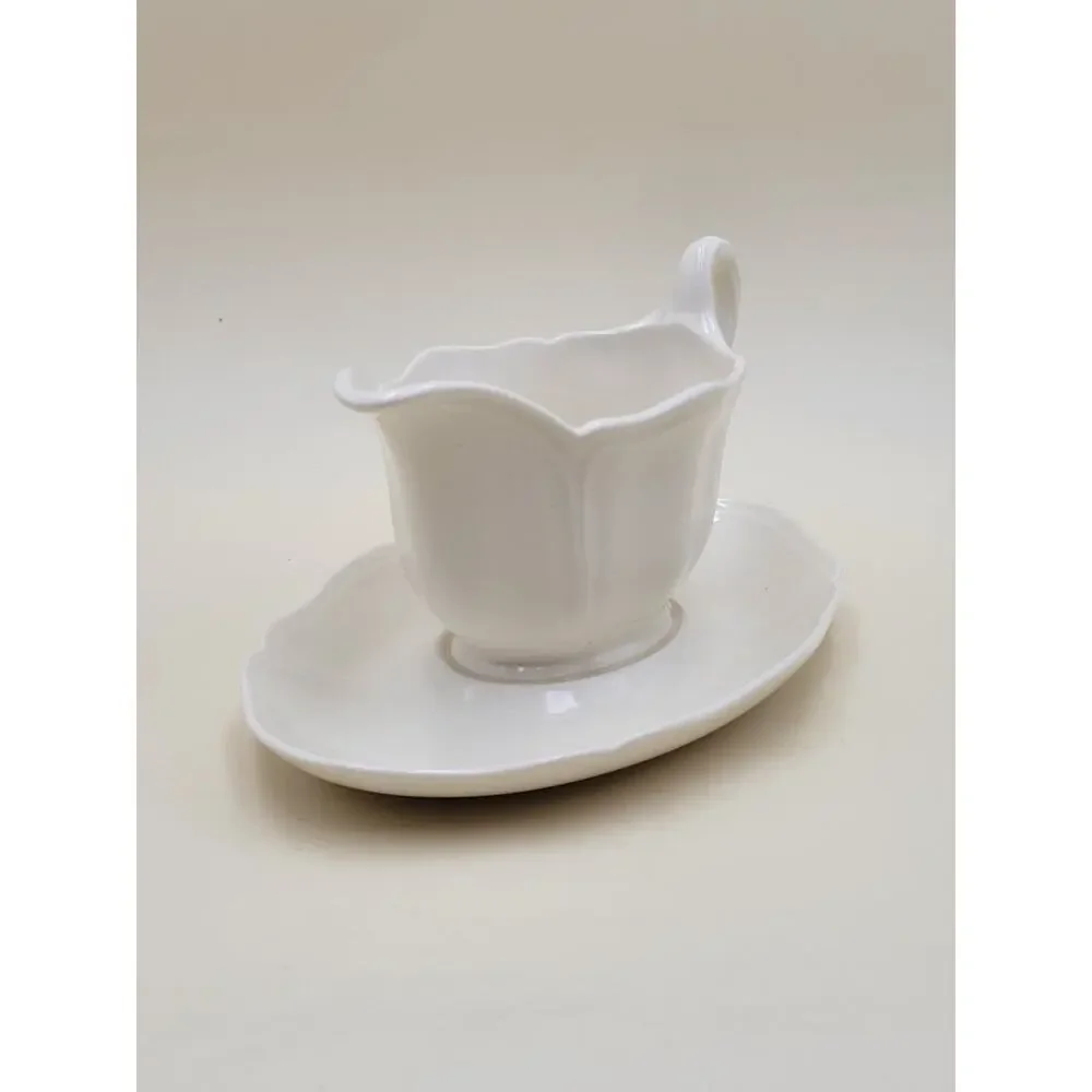 Wedgwood Queens Shape Ceramic Gravy Boat with Saucer White Scalloped Rim